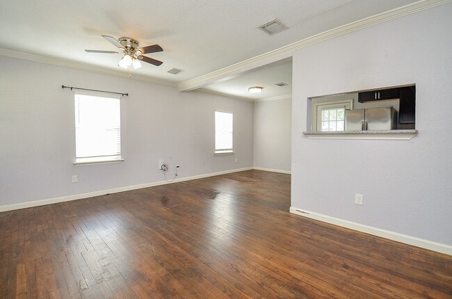 Building Photo - 1028 Caperton St