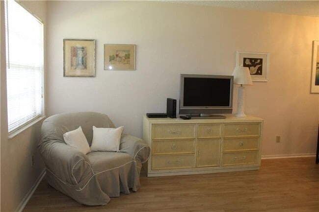 Building Photo - ANNUAL RENTAL 1/1 COMING SOON 55+