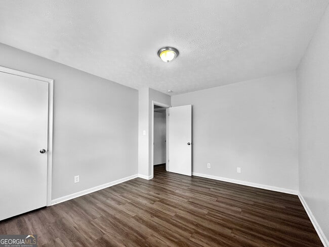 Building Photo - 3865 Morning Creek Dr