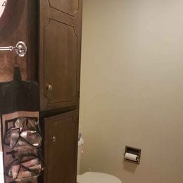 Building Photo - 3292 Davies Ave