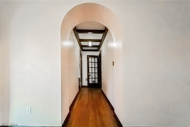 Building Photo - 18313 Newell Rd