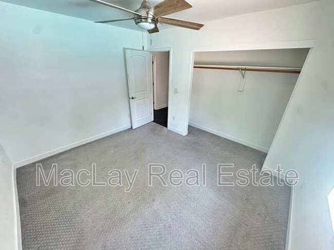Building Photo - 1703 W Lane Ave