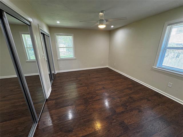 Building Photo - 923 Green Castle Dr