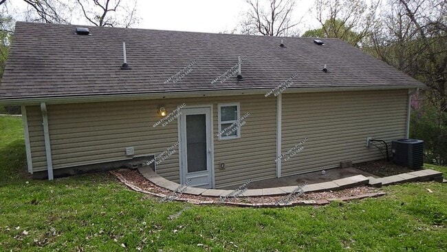 Building Photo - 3501 N Drury Ave