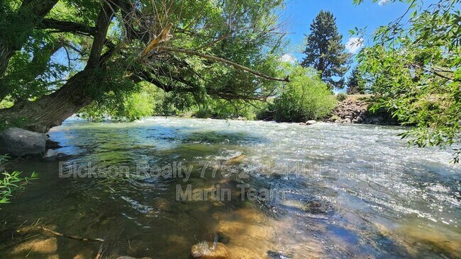 Building Photo - 2300 Dickerson Rd