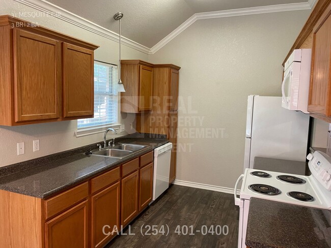 Building Photo - 3 Bedroom, 2 Bathroom Home for Rent in Mor...