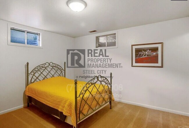 Building Photo - 2541 Taylor Ln