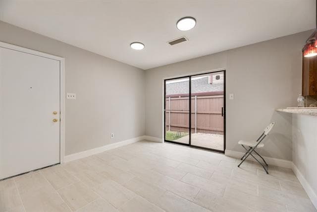 Building Photo - 7106 Casablanca Ct