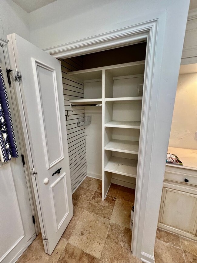 Building Photo - Rare rental opportunity in gated Garden Park!