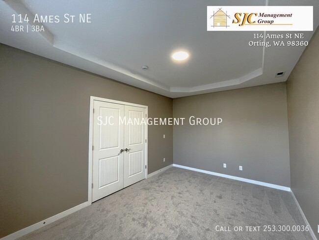 Building Photo - 114 Ames St NE