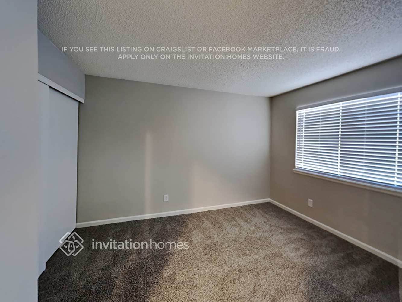 Building Photo - 8474 Tanglewood St