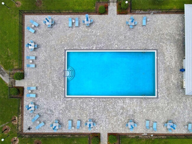 Building Photo - 2504 Antigua Terrace