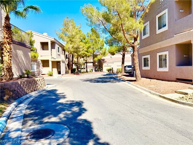 Building Photo - 5250 S Rainbow Blvd