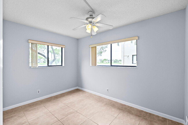 Building Photo - 5310 Las Verdes Cir