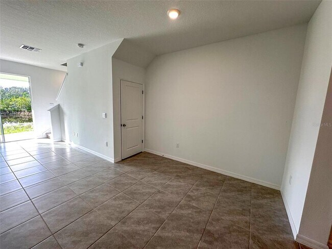 Building Photo - 11450 Crescent Deer Dr