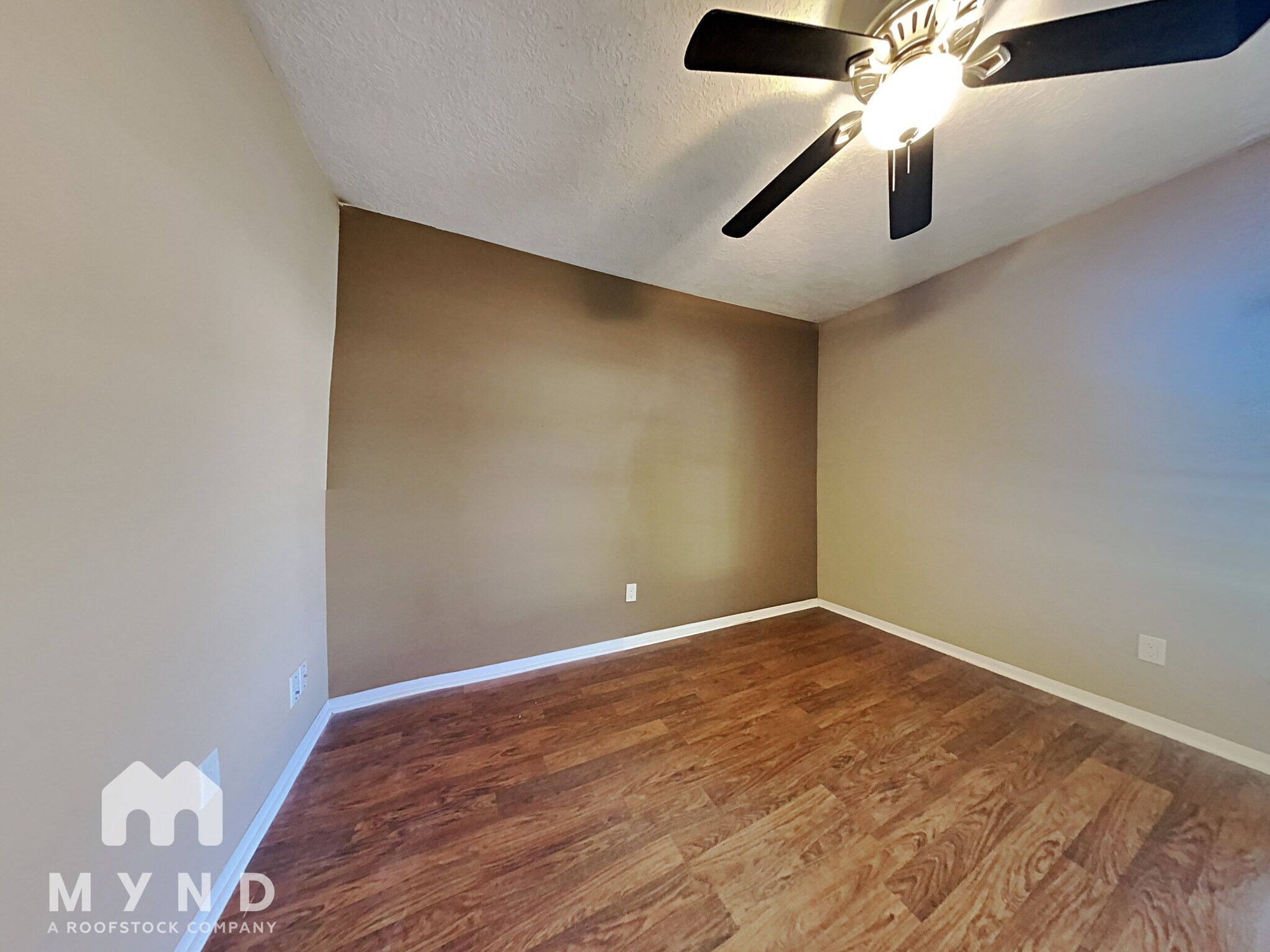 Building Photo - 9015 Eldora Dr
