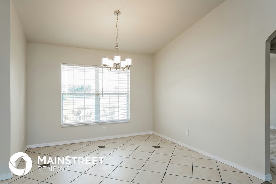 Building Photo - 1012 NW 15th Ave