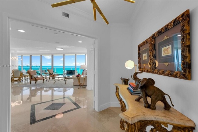 Building Photo - 1455 Ocean Dr