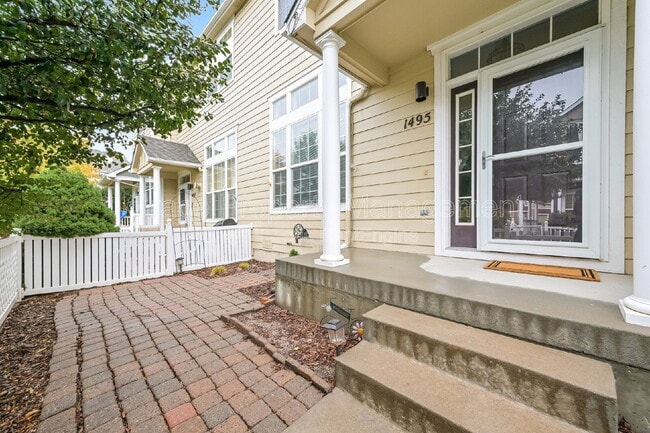 Building Photo - 1495 Red Cliff Way