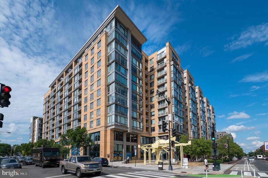 Building Photo - 475 K St NW