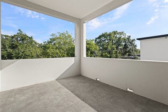 Building Photo - 4903 Braesvalley Dr