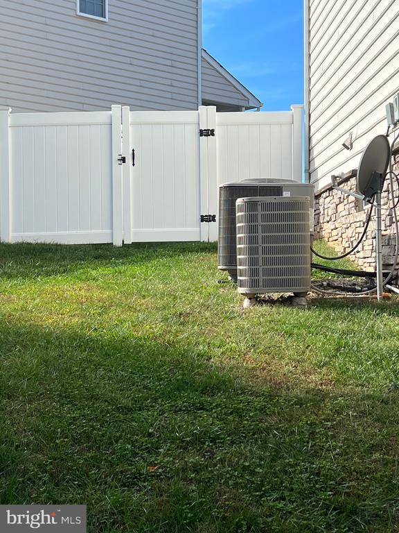 Building Photo - 5802 Telluride Ln