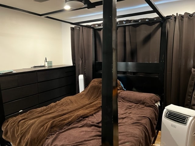 Bedroom - 4545 Collwood Blvd