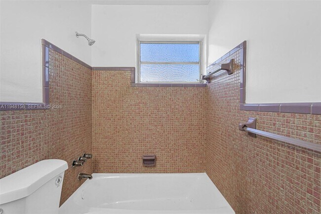 Building Photo - 130 NW 48th St