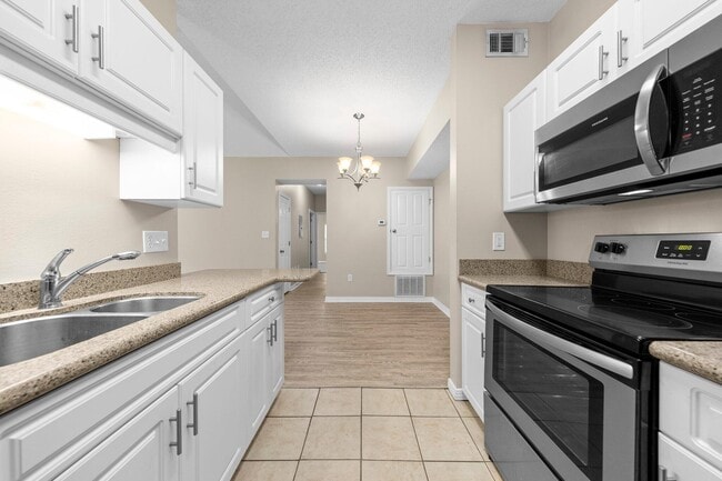 Building Photo - 1501 Partin Dr N