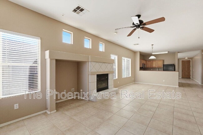 Building Photo - 310 Mountain View Rd