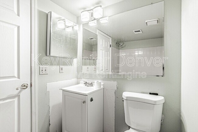 Building Photo - 17315 E Rice Cir