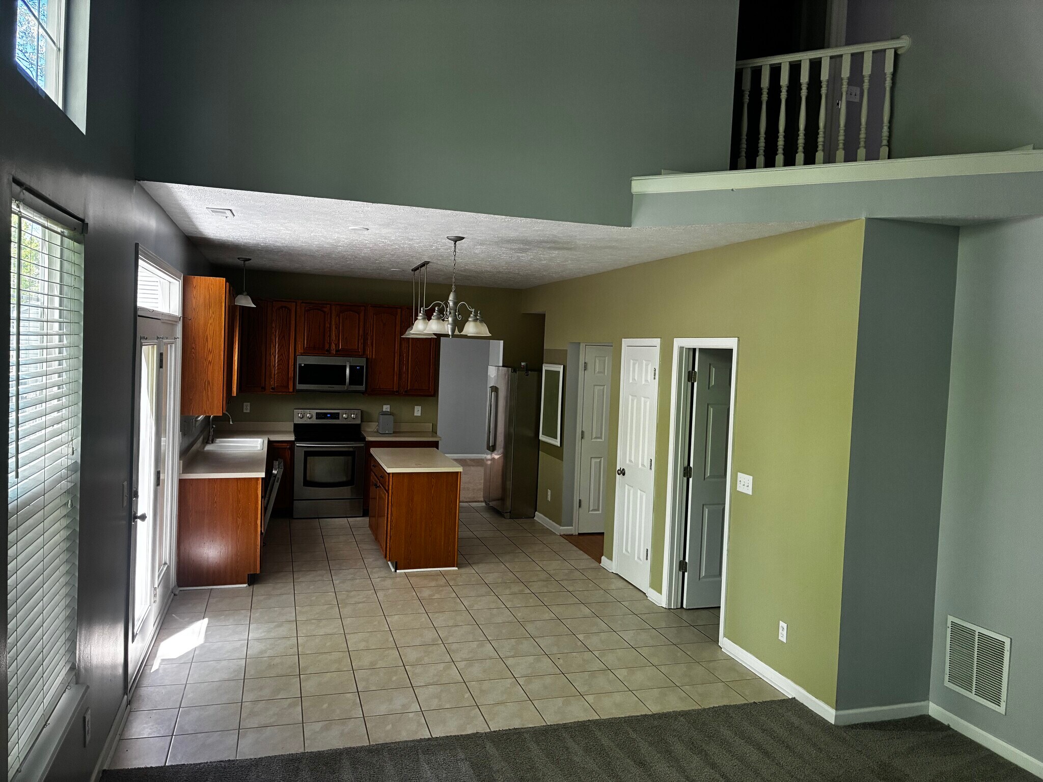 Building Photo - 12647 Gunnison Dr