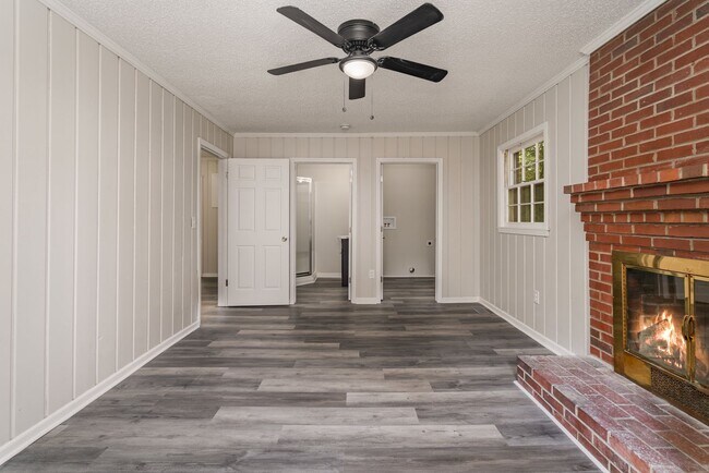 Building Photo - Brand new renovated home in Gallatin 4 bedrooms/2.5 Bathroom