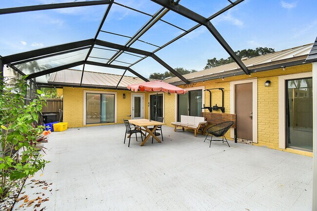 Building Photo - 5805 Golden Eagle Cir