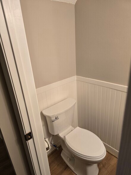 Building Photo - 8108 Timberlake Rd