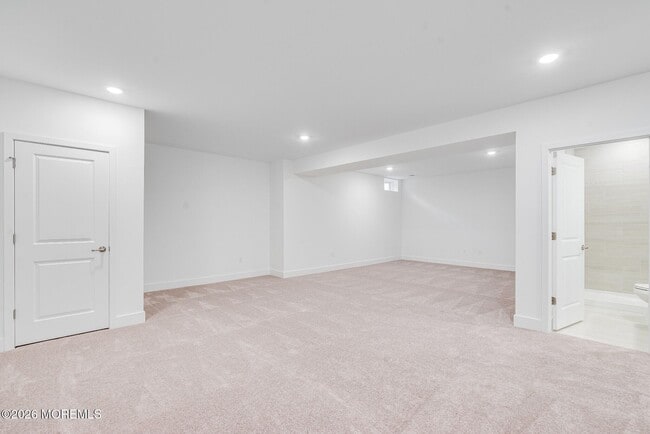 Building Photo - 160 Woolley Ct