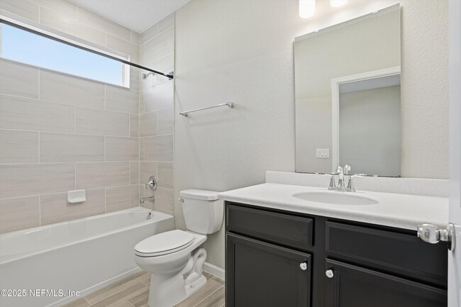 Building Photo - 1762 Amberly Dr