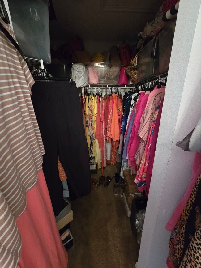 Building Photo - 46 Pickering Dr