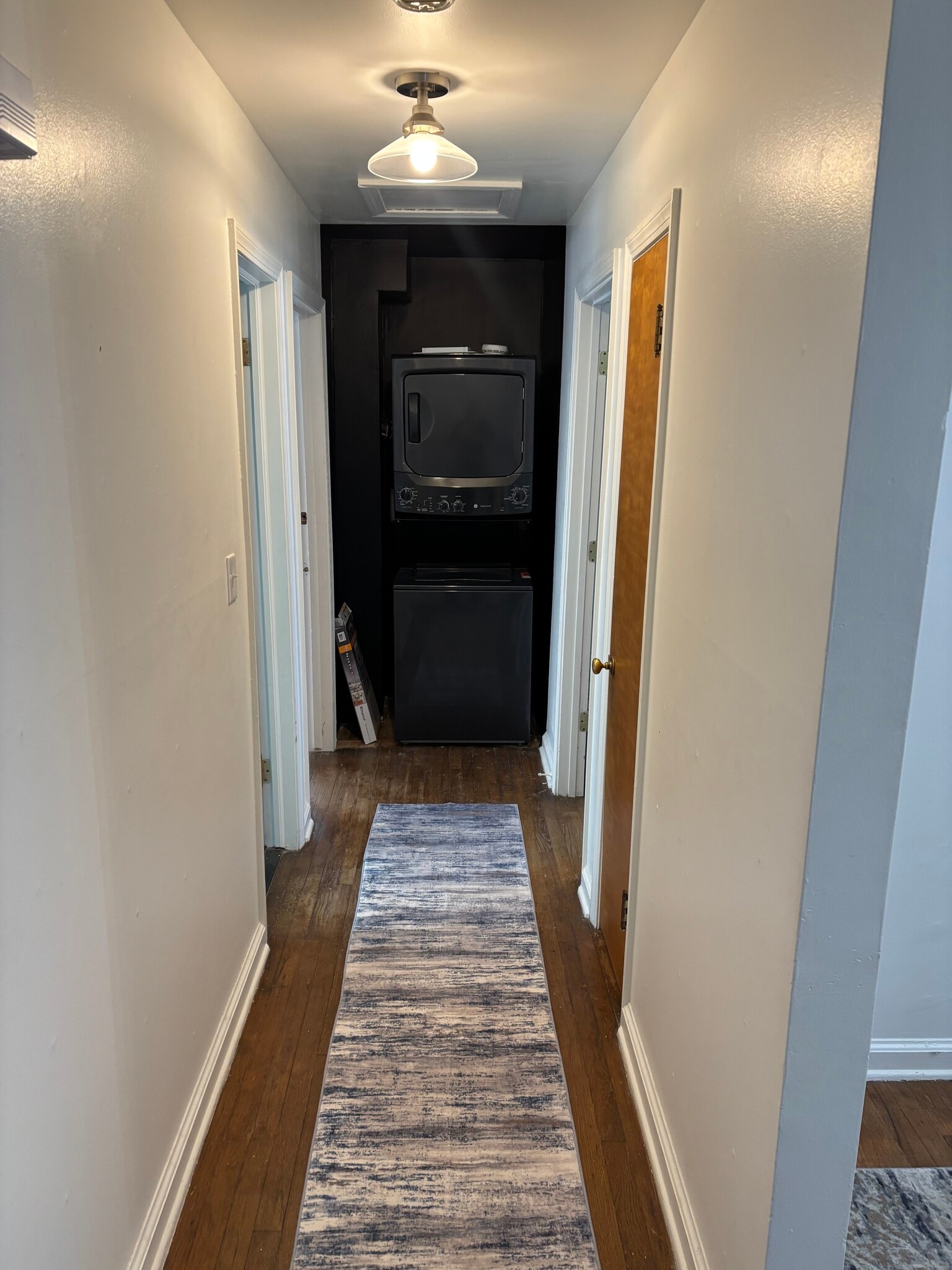 Building Photo - 902 S 36th St