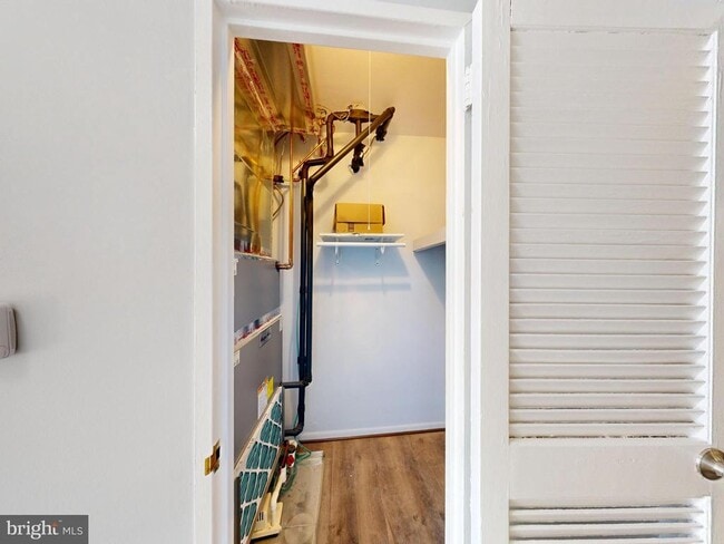 Building Photo - 4600 Duke St