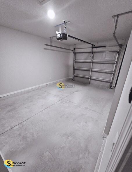 Building Photo - 13 Slumber Path