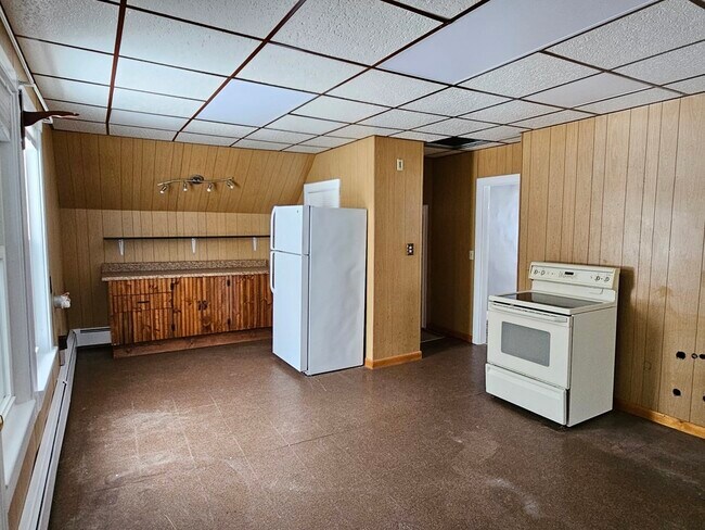 Building Photo - 248 Sutton St