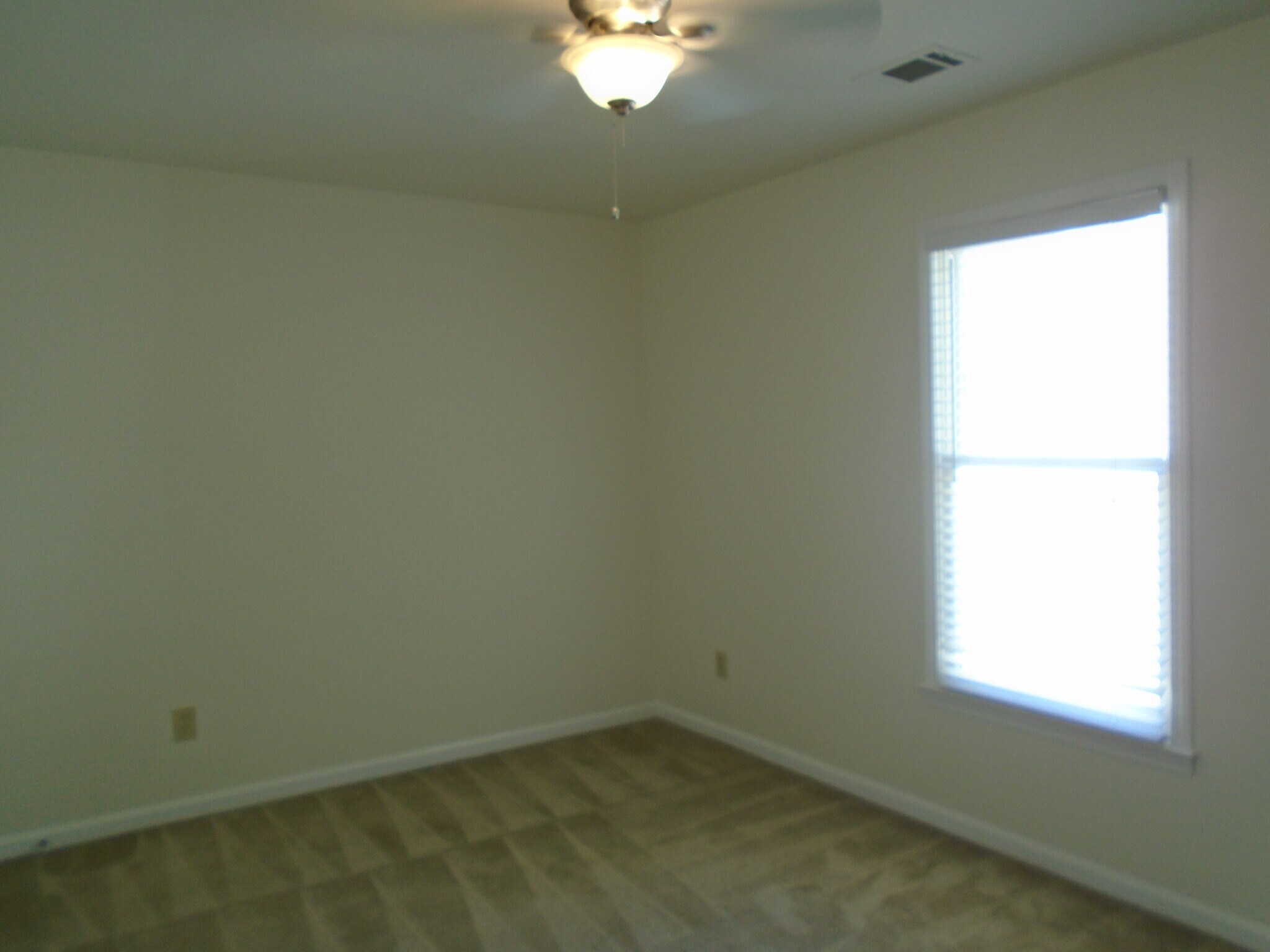 Building Photo - 3980 Brockett Walk