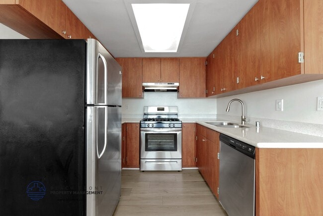 Floorplan - 740 W 24th St.