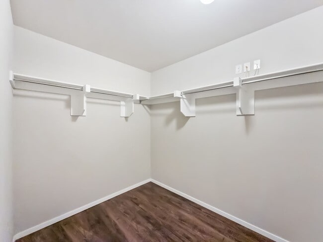 Building Photo - New 4-Bedroom Home for Rent with Granite C...