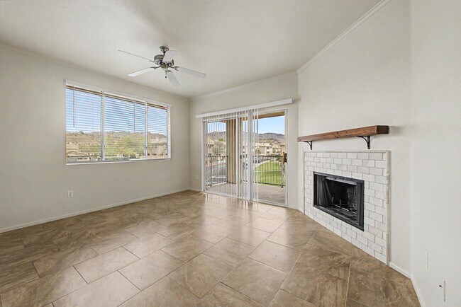 Building Photo - 16013 S Desert Foothills Pkwy