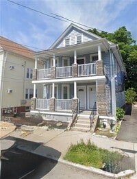 Building Photo - 76 Pembroke Ave