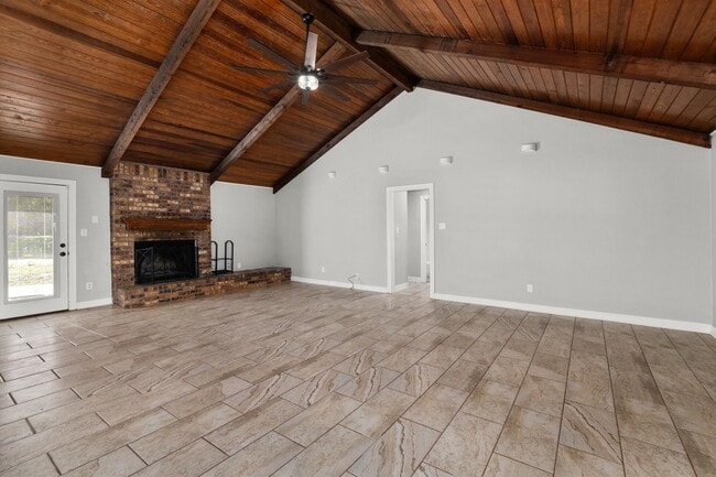 Building Photo - 300 Shadow Ridge Dr