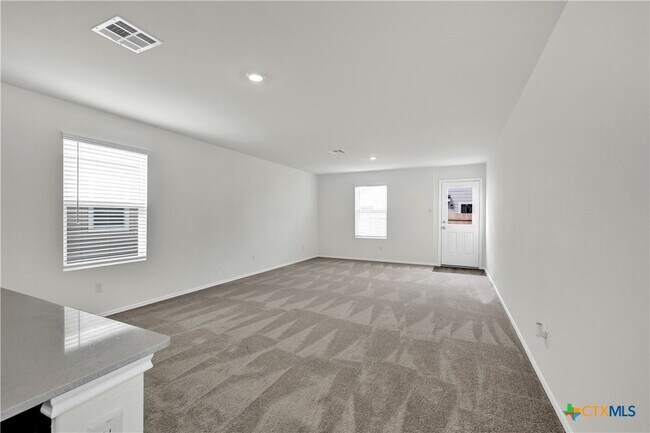Building Photo - 231 Gabbro Gdns