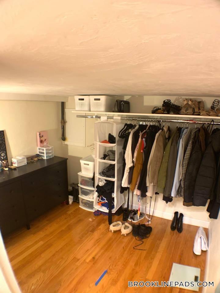 Building Photo - 22 Euston St